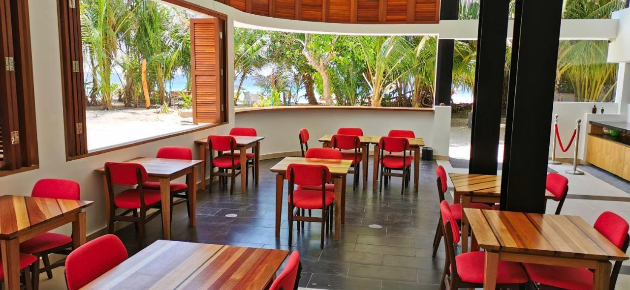 Ranthari Hotel And Spa Ukulhas Maldives Bagian luar foto