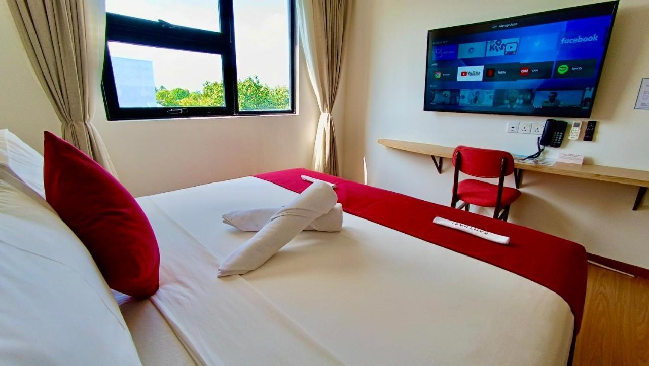 Ranthari Hotel And Spa Ukulhas Maldives Bagian luar foto