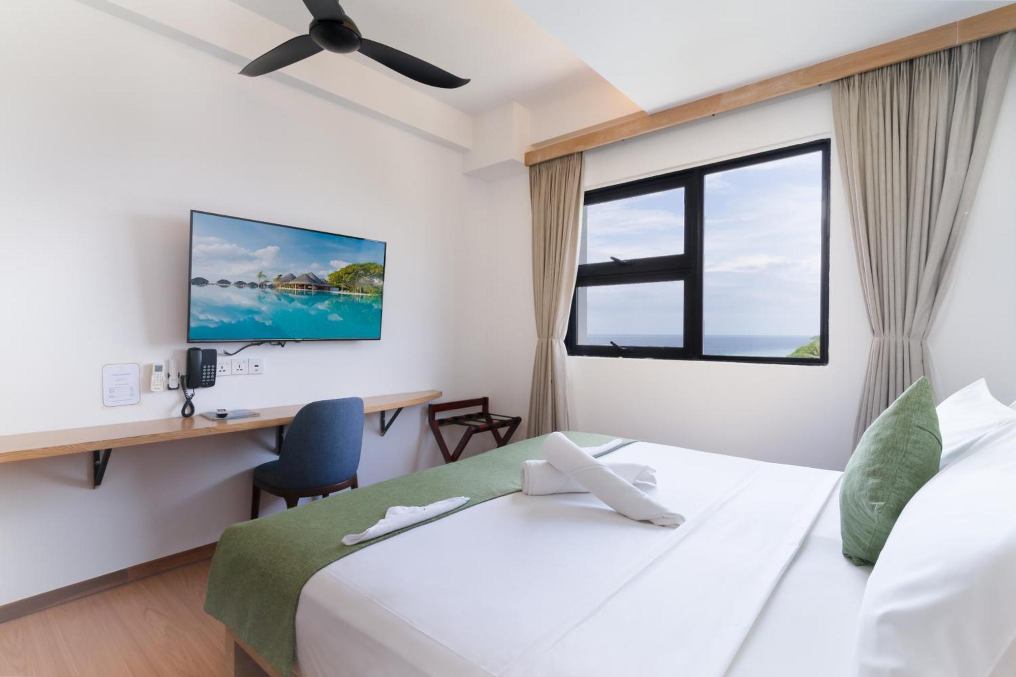 Ranthari Hotel And Spa Ukulhas Maldives Bagian luar foto